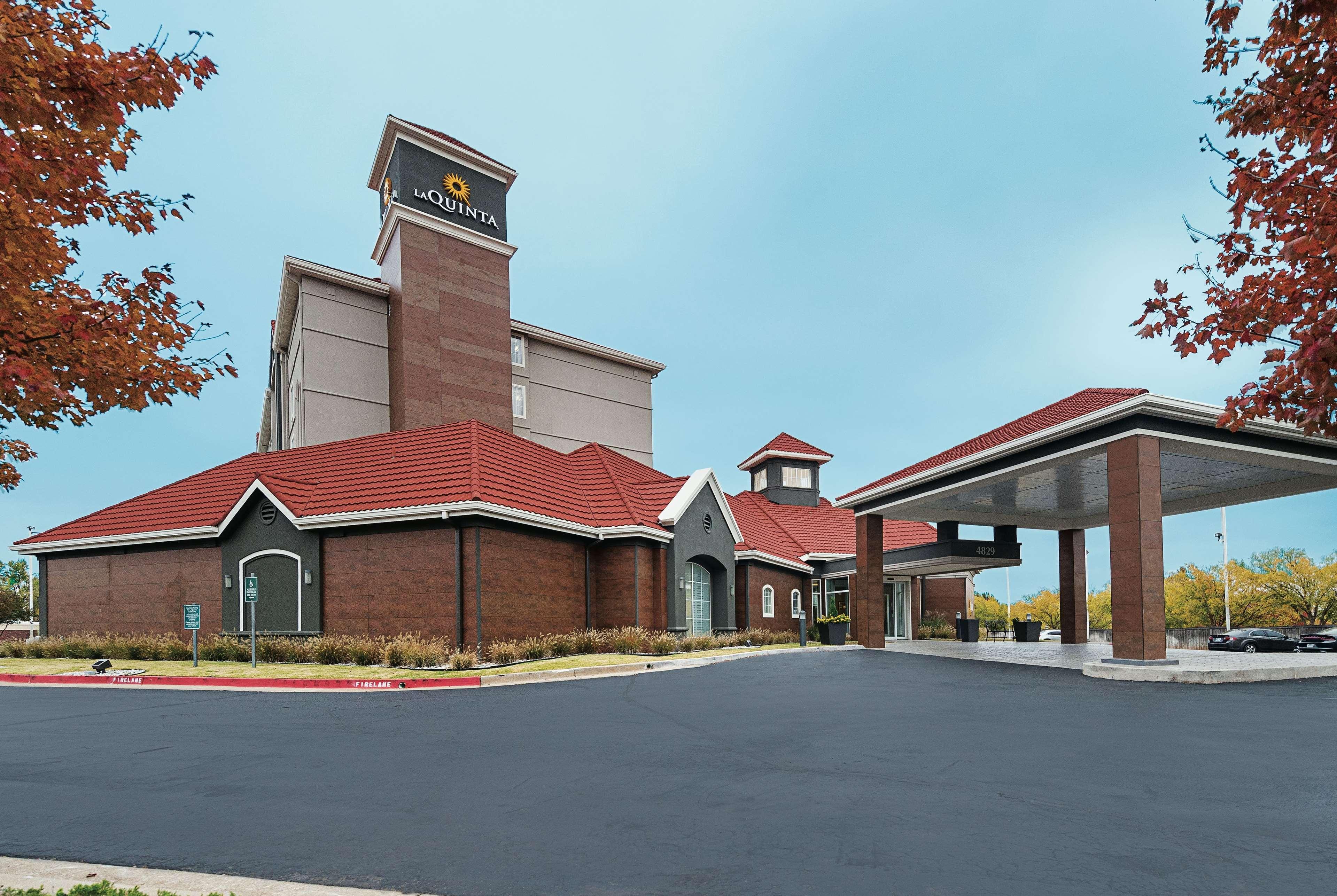 La Quinta By Wyndham - Nw Expwy Hotel 3*